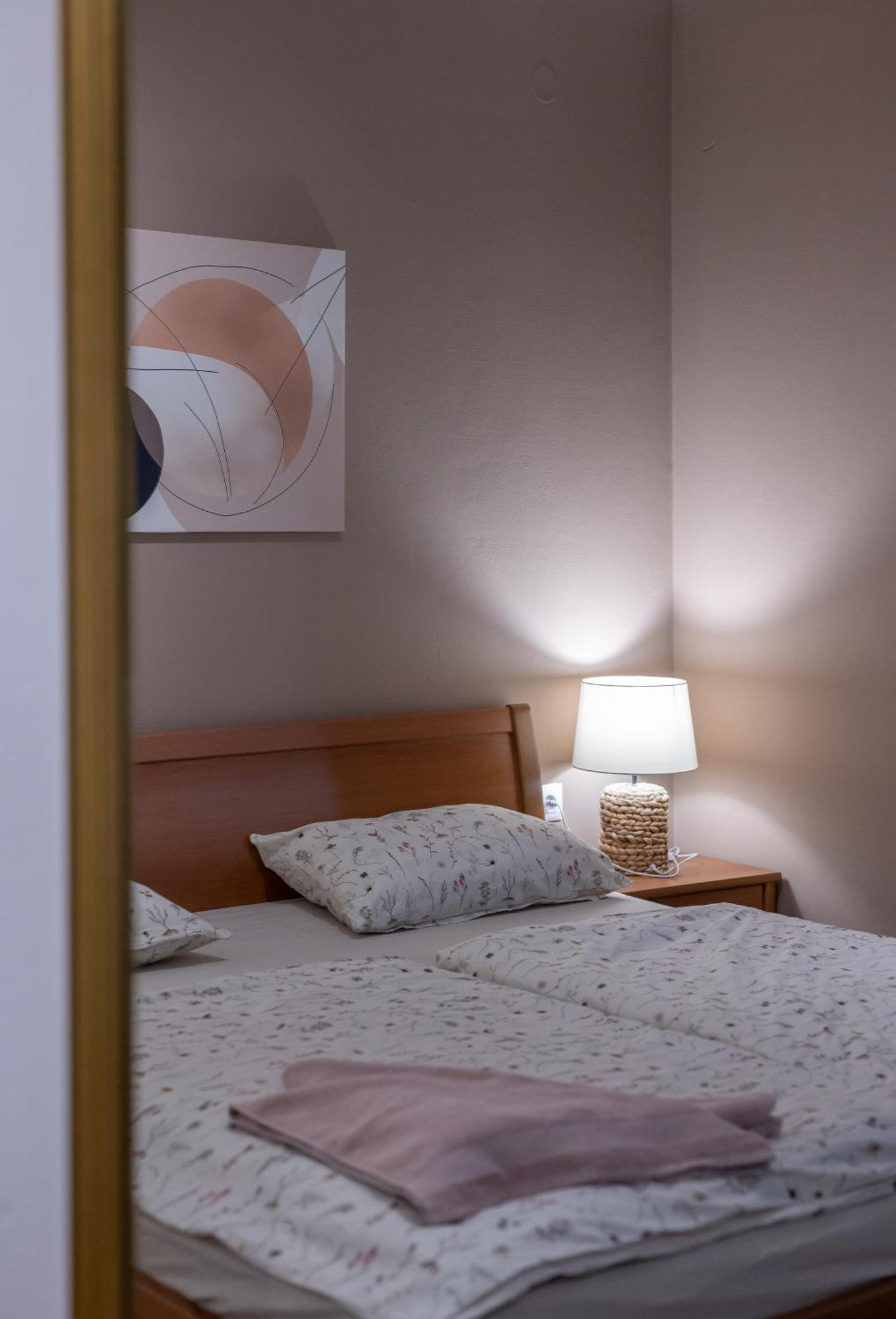 Apartman Rose-2025 Renovated Garden View ポレッチ エクステリア 写真